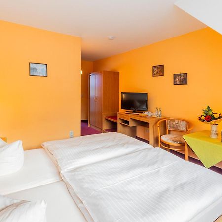 Hotel Gondelfahrt Kurort Jonsdorf Esterno foto
