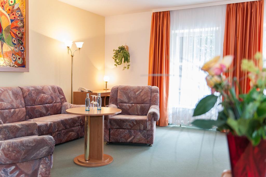 Hotel Gondelfahrt Kurort Jonsdorf Esterno foto